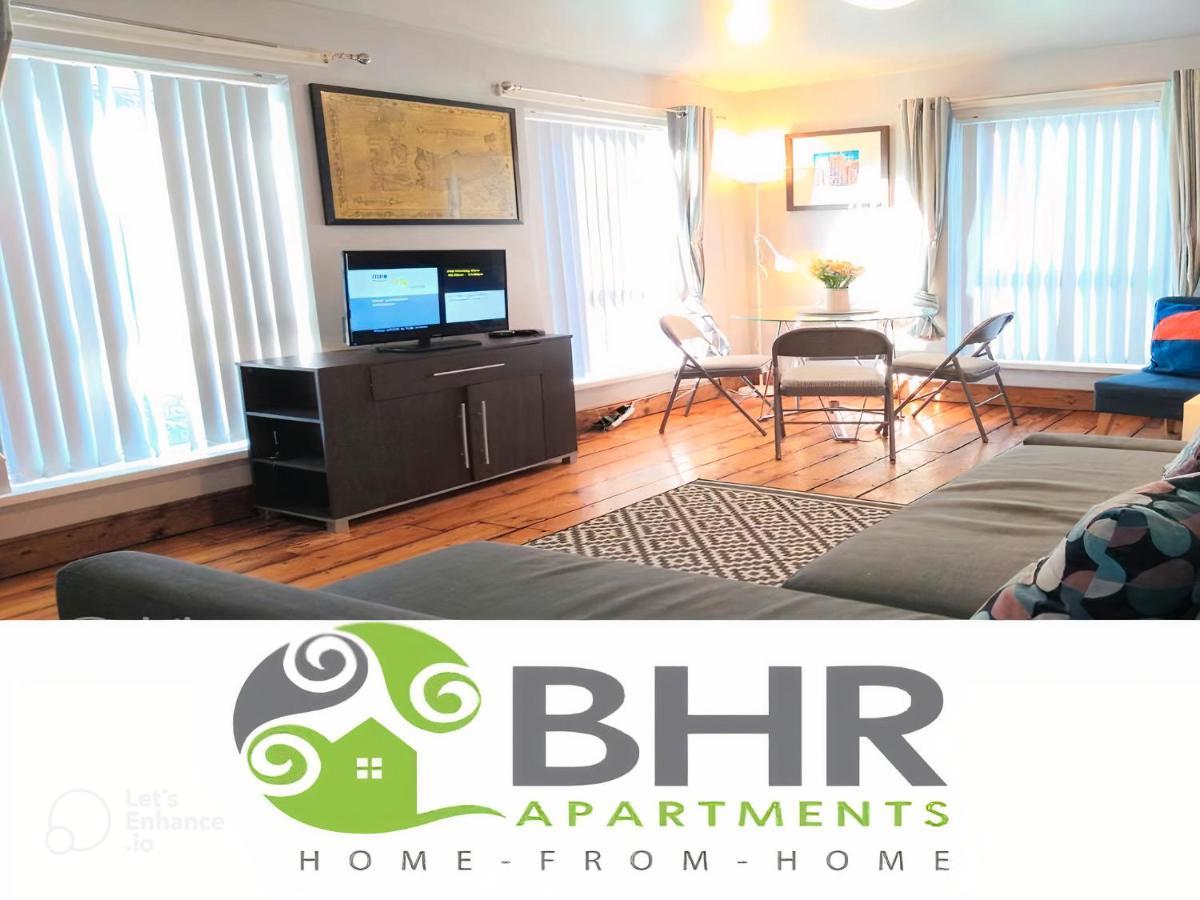 Perfect Central City Location - Parking - 3 Beds - 2 Bedrooms Μπέλφαστ Εξωτερικό φωτογραφία