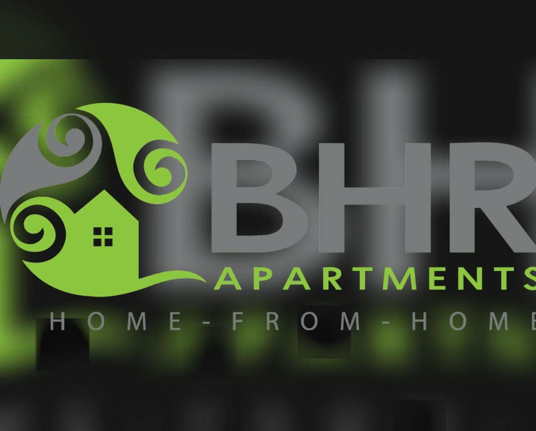 Perfect Central City Location - Parking - 3 Beds - 2 Bedrooms Μπέλφαστ Εξωτερικό φωτογραφία